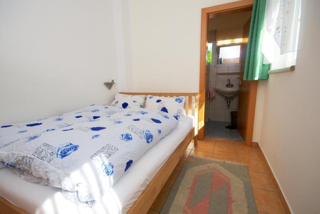 Pension Regia Velden am Wörthersee Rum bild